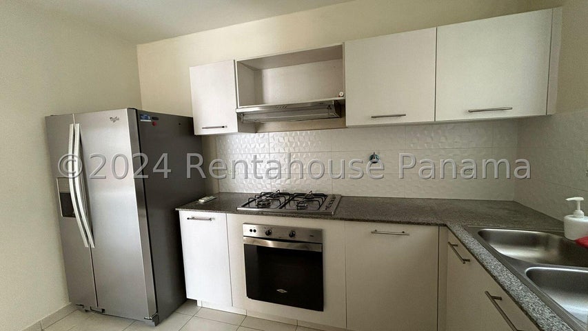 Apartment for Rent in Versalles, Panama